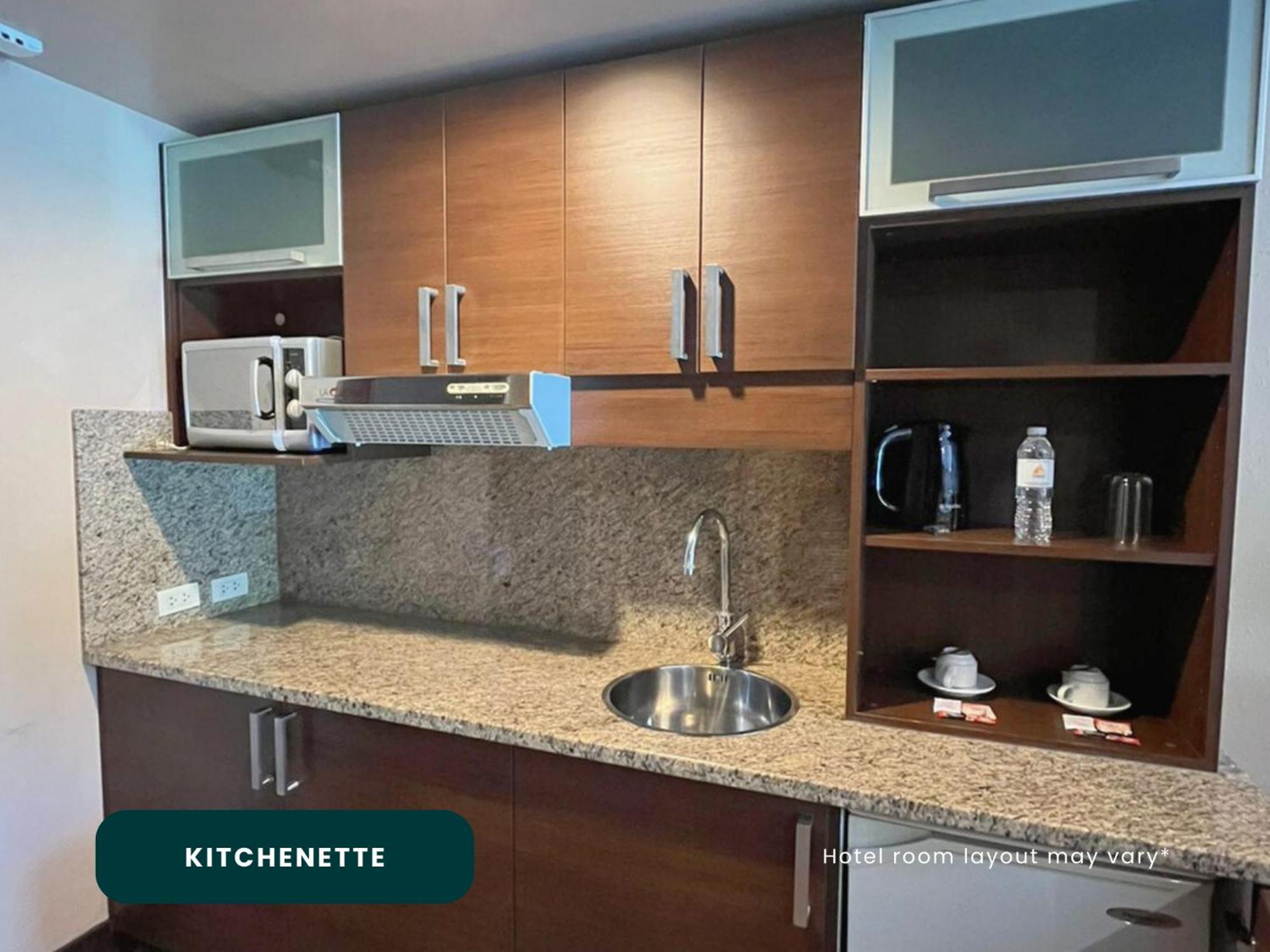 מקטאן Coralpoint Gardens Suites & Residences מראה חיצוני תמונה